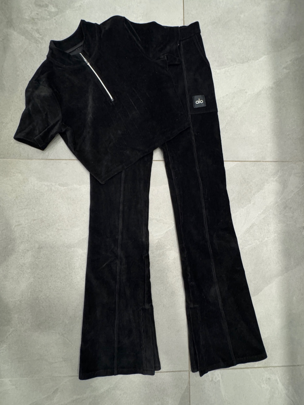 ALO Yoga Black Velour set